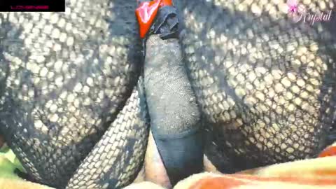 Snapshot of krystarxxx chatting on 09/13/25, 08:30 kryxtal online show from 09/13/25, 08:30