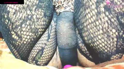 Snapshot of krystarxxx chatting on 09/21/25, 08:21 kryxtal online show from 09/21/25, 08:21