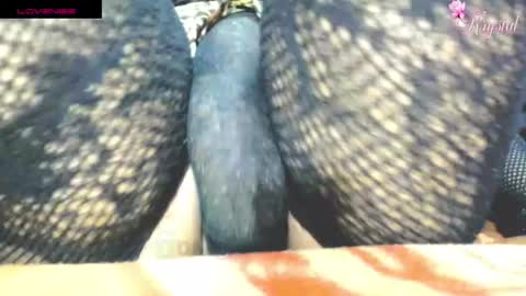 Snapshot of krystarxxx chatting on 11/07/25, 07:36 kryxtal online show from 11/07/25, 07:36