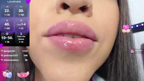 Snapshot of krysten_ritter2 chatting on 12/14/24, 10:34 krys online show from 12/14/24, 10:34
