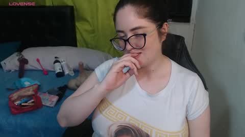 Snapshot of kryystaladams chatting on 05/08/26, 05:40 kryystaladams online show from 05/08/26, 05:40