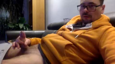 krzysztof1977 online show from 02/02/26, 10:52