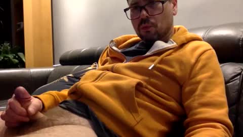 krzysztof1977 online show from 02/25/26, 10:30