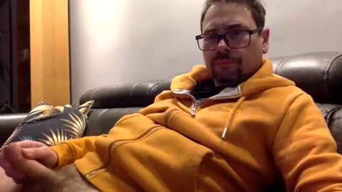 krzysztof1977 online show from 03/13/26, 08:04