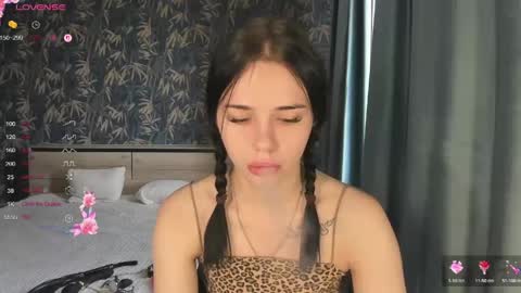 Ksenia online show from 04/17/26, 08:06