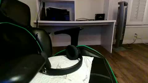 Snapshot of kt12369 chatting on 01/20/25, 09:03 Kevin online show from 01/20/25, 09:03