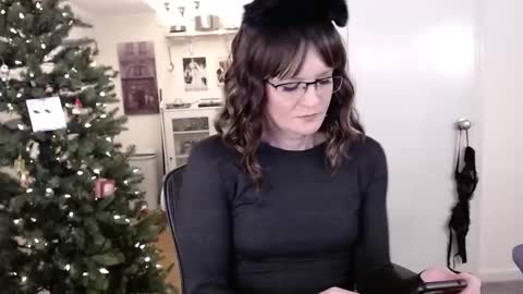 Cait online show from 01/06/26, 01:42