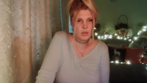 Snapshot of kudesnizza chatting on 01/13/25, 10:58 Annika MTF ts post -op online show from 01/13/25, 10:58