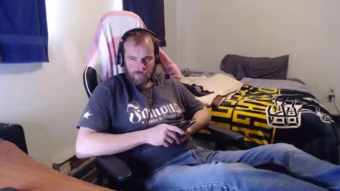 Kuggy online show from 12/18/25, 02:56