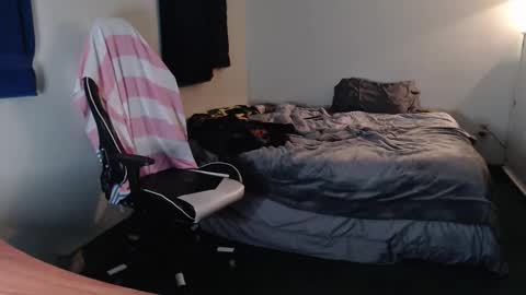 Kuggy online show from 04/25/26, 01:41