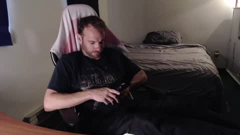 Kuggy online show from 07/04/26, 12:00