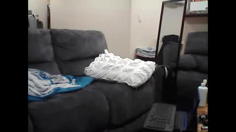 Snapshot of kulinky6969 chatting on 12/15/24, 10:18 kulinky6969 online show from 12/15/24, 10:18