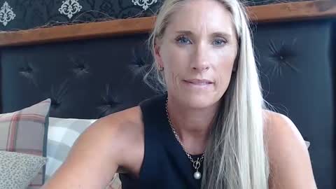 Lucy online show from 01/08/25, 02:14