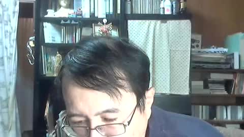 kunio37 online show from 01/11/25, 10:08