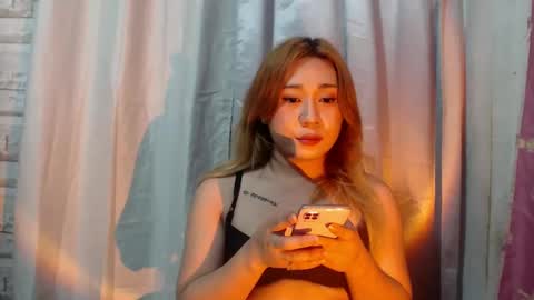 Snapshot of kuntiexxx chatting on 02/15/25, 06:44 kuntiex online show from 02/15/25, 06:44