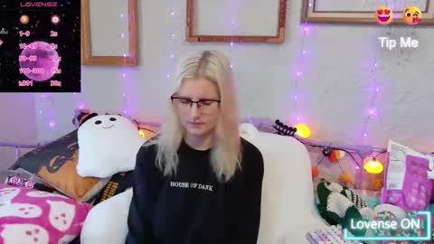 Samantha online show from 10/20/25, 02:06