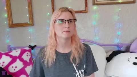 Samantha online show from 04/21/26, 04:56