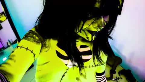 Snapshot of kuromi_bush chatting on 05/31/26, 07:48 IM KUROMI - MY NEXT STREAM - SATURDAY- 31 JANUARY 2026 - 10PM EST DONT MISS IT online show from 05/31/26, 07:48