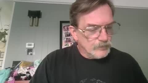 Snapshot of kurt3398 chatting on 05/04/26, 03:19 kurt3398 online show from 05/04/26, 03:19