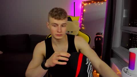 kurt_hanssen online show from 03/25/26, 06:36