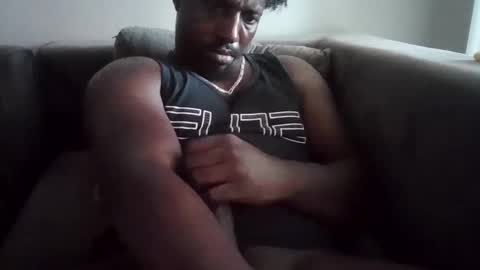 Snapshot of kushgod711 chatting on 12/21/24, 05:40 kgbbc9 online show from 12/21/24, 05:40