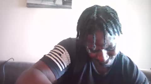 Snapshot of kushgod711 chatting on 01/06/25, 08:18 kgbbc9 online show from 01/06/25, 08:18