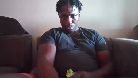 Snapshot of kushgod711 chatting on 01/11/25, 06:33 kgbbc9 online show from 01/11/25, 06:33