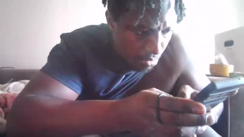 Snapshot of kushgod711 chatting on 01/21/25, 09:36 kgbbc9 online show from 01/21/25, 09:36