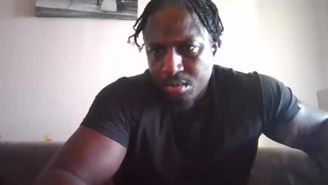 Snapshot of kushgod711 chatting on 02/22/25, 08:42 kgbbc9 online show from 02/22/25, 08:42