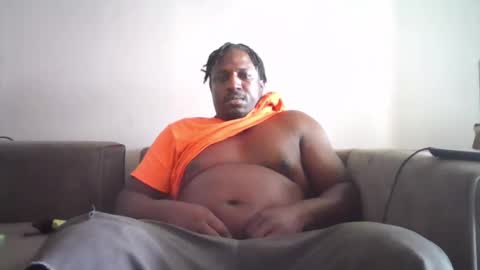 Snapshot of kushgod711 chatting on 02/27/25, 09:36 kgbbc9 online show from 02/27/25, 09:36