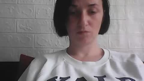 kusia032132 online show from 09/24/25, 06:17