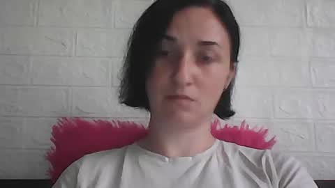 kusia032132 online show from 10/08/25, 07:50