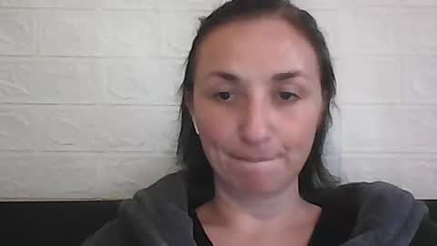 kusia032132 online show from 11/28/25, 09:45