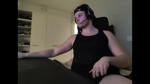 kuukkeli7 online show from 01/11/25, 03:09