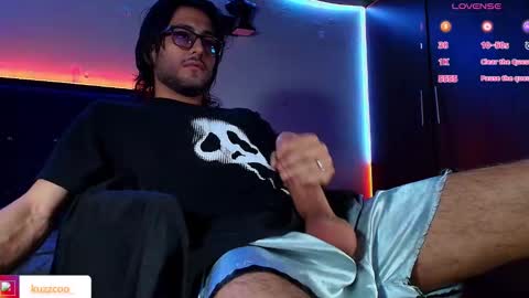 kuzzcoo online show from 01/12/26, 03:23