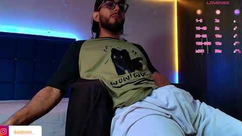 kuzzcoo online show from 03/22/26, 01:03