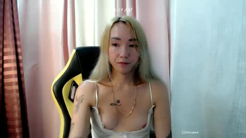 kweenie1026 online show from 06/11/26, 10:19