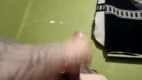 kxsljqpztwuv online show from 01/14/26, 05:57