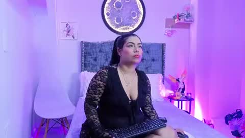 kyana_cream online show from 07/25/26, 11:52