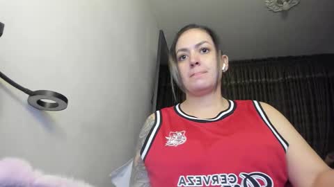 kyhara online show from 10/01/25, 11:22