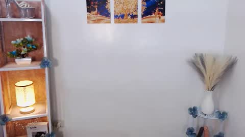 Snapshot of kylagoddess chatting on 10/20/25, 08:37 YoungMisstressKyla not into cheap online show from 10/20/25, 08:37