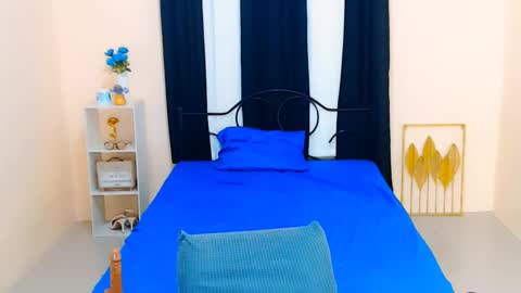 kylarose smith online show from 10/11/25, 05:00