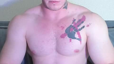 Snapshot of kyle_4u chatting on 11/23/25, 05:35 Kyle online show from 11/23/25, 05:35