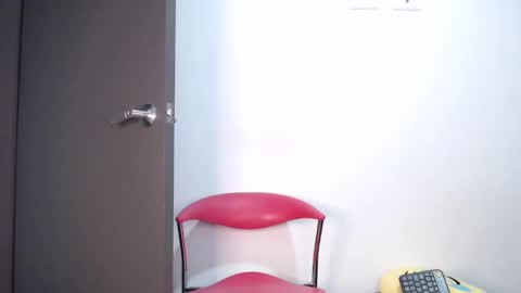 Snapshot of kyle_collinz chatting on 02/05/25, 11:39 Kyle collinz online show from 02/05/25, 11:39