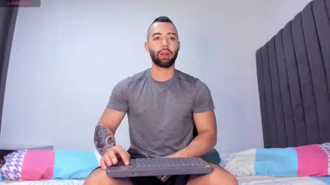 Snapshot of kyle_collinz chatting on 11/07/25, 08:09 Kyle collinz online show from 11/07/25, 08:09