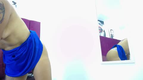 Snapshot of kylee28 chatting on 12/14/24, 08:08 Kylee28 online show from 12/14/24, 08:08