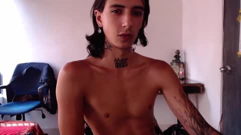 kyleer77 online show from 03/10/25, 04:57