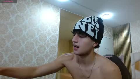 kyler_tay online show from 05/20/26, 11:49