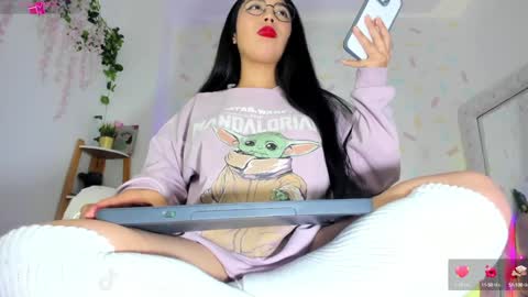 Kylie online show from 01/30/25, 09:58