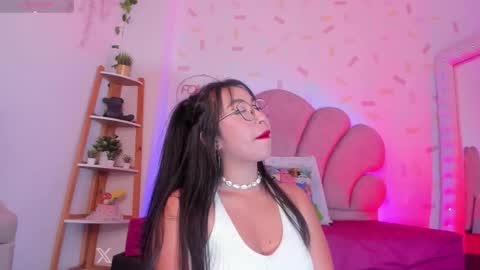 Kylie online show from 10/27/25, 01:42